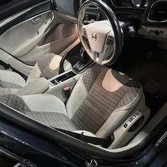 【成約済】AA評価4点　美車　V40　ディーゼル　車検R7.8の画像