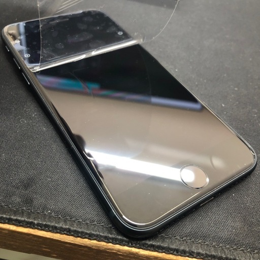 iPhone SE 第3世代 黒　バッテリー新品