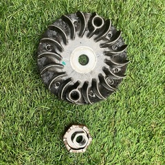 v125 純正プーリー　一式の画像