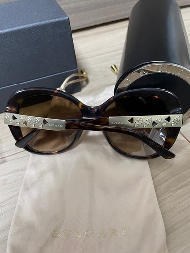 ★お譲り先が決まりました【4/11まで】BVLGARI サングラス 付属品あり