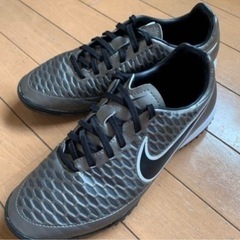 マジスタ　 フットサルシューズ　ナイキ　トレーニングシューズ　2...