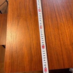新古品　カウンターテーブルとイスの画像