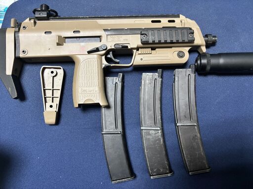 ガスブローバック東京マルイ MP7カスタム済みマガジン3本付き