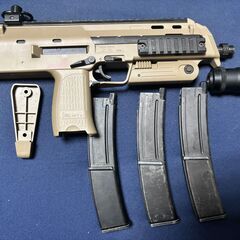 ガスブローバック東京マルイ MP7カスタム済みマガジン3本付き