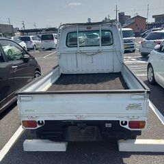 今週の目玉　大人気サンバートラック4wd　車検残有り 早い者勝ちの画像