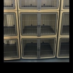 値下げしました。お掃除楽々、頑丈な3段犬舎6匹入ります。ボンビ3段犬舎