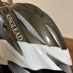 【商談中】自転車 ヘルメット KINGLEAD CPSC/CE安全基準認証 ゴーグル付 サイクリング メット M/Lサイズの画像