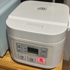 ニトリ　マイコン炊飯ジャー　SN-A5