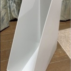 美品【MUJI 無印良品】やわらかポリエチレンケース・ホワイト（大・中）2個【フタ付き】・硬質紙スタンドファイルボックス 1個・ポリプロピレン ウェットシートケース1個の画像