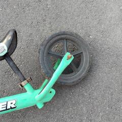 ストライダー　シート一部はがれありの画像