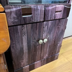 【5月29日引越し予定】食器棚の画像