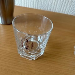 グラスとタンブラーの画像