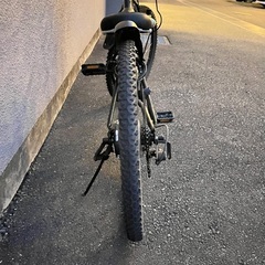 キッズ 24インチ 自転車 ブラックの画像