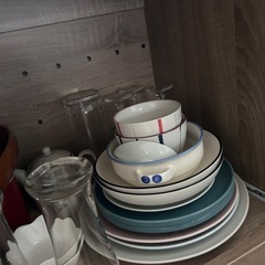 食器まとめ売りの画像