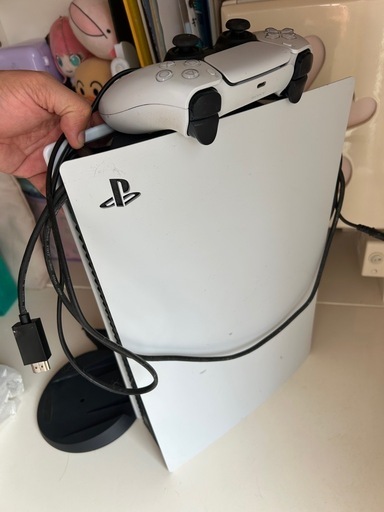PS5 早い者勝ちコントローラーとソフト付き