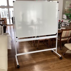 ホワイトボード【町田市再生家具】　250073の画像