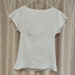 ユニクロ　ブラTシャツ　ホワイトの画像