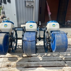 イセキトラクター用種まき機 表示> 画像は著作権で保護されている場合がありの画像
