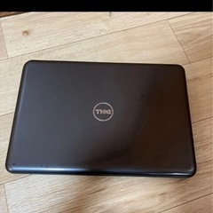 DELLノートパソコン13インチ YouTube もサクサクにうごぎす。1部ひび割れあり第7世代i5 SSD128GBメモリ2GBの画像