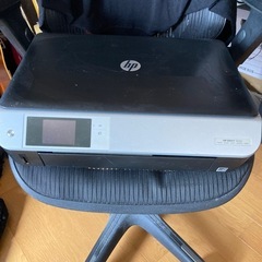 無料　HP 複合機　プリンター　 インク切れですがまだ使えます。