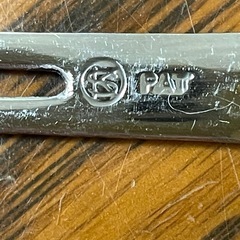 ケーキ皿とフォークのセットの画像