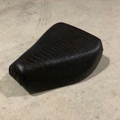 スーパーカブ　シート　クロコダイル
の画像