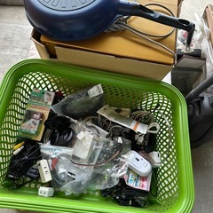 フライパン、その他金物、電気布団