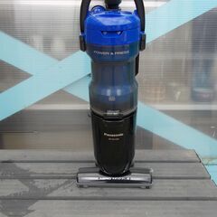 お譲りします！ たくさん吸えます！！ パナソニック スティックタイプ掃除機（中古・Bランク）の画像