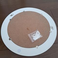 お値下げしました！ニトリ丸いオシャレな鏡　未使用です。の画像