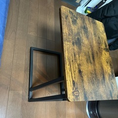サイドテーブルの画像