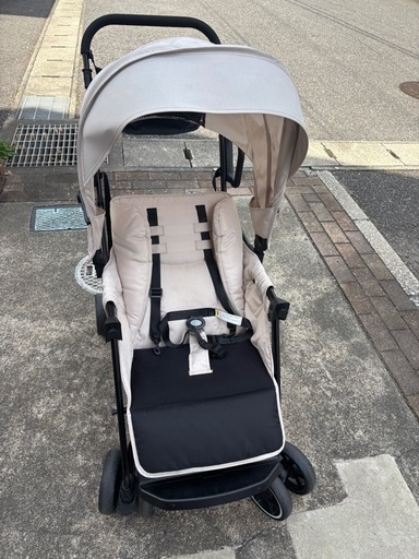 (引取先決定済)カトージ　二人乗りベビーカー