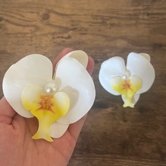 値引き中🉐💛胡蝶蘭ピアス（造花）の画像