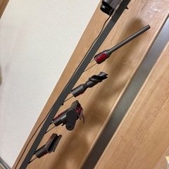 ダイソンv10 付属品と部品？の画像
