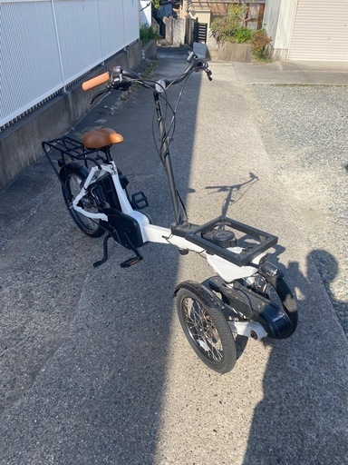 豊田トライクキャリーホワイト白豊田トライクキャリー大人の