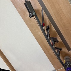 ダイソンv10 付属品と部品？の画像
