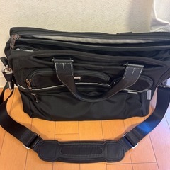 ビジネスバックの画像