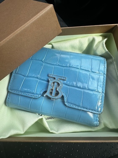 BURBERRY 三つ折財布