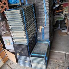 中古育苗箱の画像
