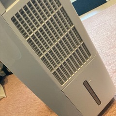 SHARP　冷風・衣類乾燥除湿機　の画像