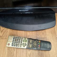 SHARP　　AQUOS　アクオス　32型　リモコン付　テレビの画像