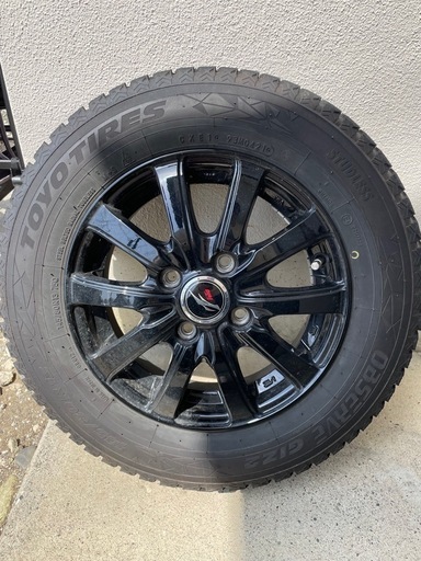 取引中　軽自動車　スタッドレスタイヤ　ホイール 付　4本