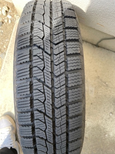 取引中　軽自動車　スタッドレスタイヤ　ホイール 付　4本