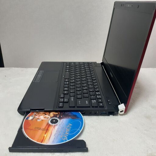 TOSHIBA 小型・軽量 13.3インチ core i5 8GB SSD カメラ Wi-Fi マルチ