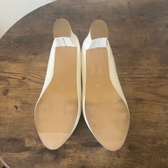 お話し中🉐美品💛パンプス白の画像