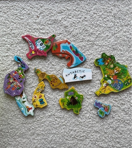 美品】【定価1.8万】ジャノー janod 割引 マグネット・ワールドマップ