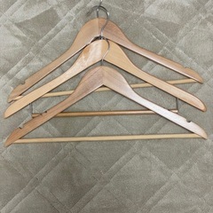 木製ハンガー