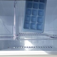 【RKGRE-479】特価！三菱/146L 2ドア冷凍冷蔵庫/MR-P15A-B/中古品/2017年製/当社より近隣無料配達！の画像
