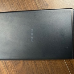 aiwa タブレット　電源オンオフOK　画面割れ　画面操作不可
　の画像