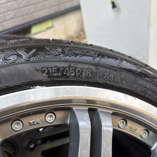 タイヤ ホイール  18インチ バリ山