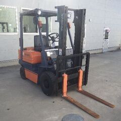 トヨタ　1.5ｔ　ガソリンフォークリフト　カウンター